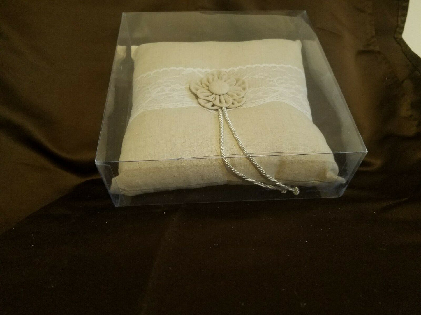 4 pc Elegant beige sandy-beach material Set