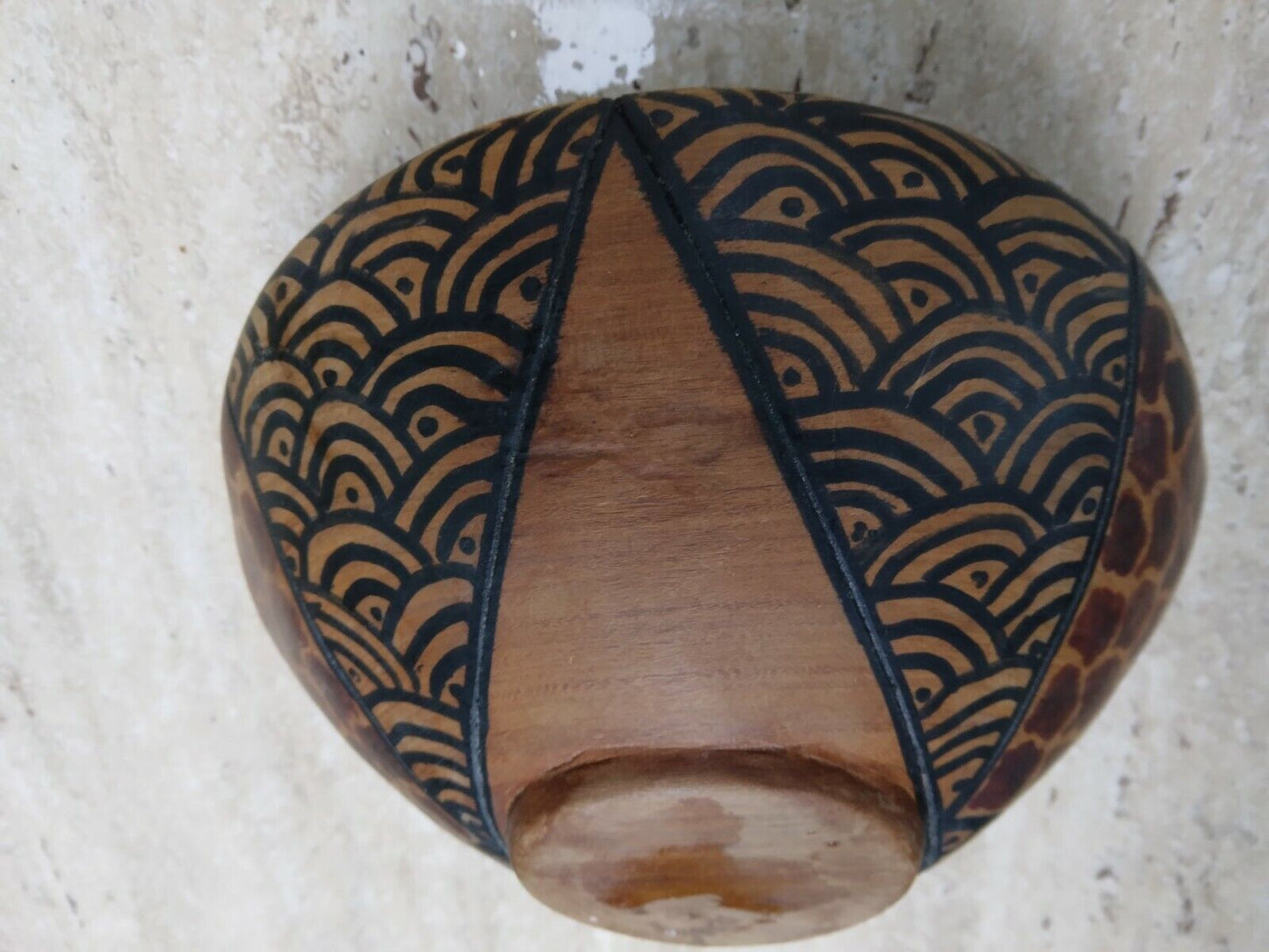 Wooden Bowl Giraffe African Design Hand Carved Painted Folk Art Home Decor